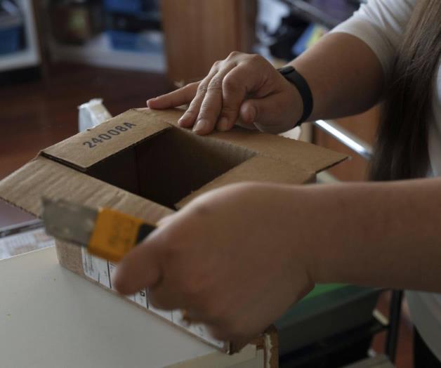 Adiós a exención: Paquetes de menos de 800 dólares ya no estarán libres de aranceles en EEUU Adiós a exención: Paquetes de menos de 800 dólares ya no estarán libres de aranceles en EEUU