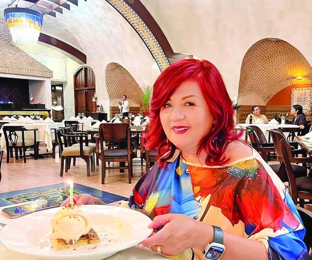 Celebran a una buena amiga Celebran a una buena amiga