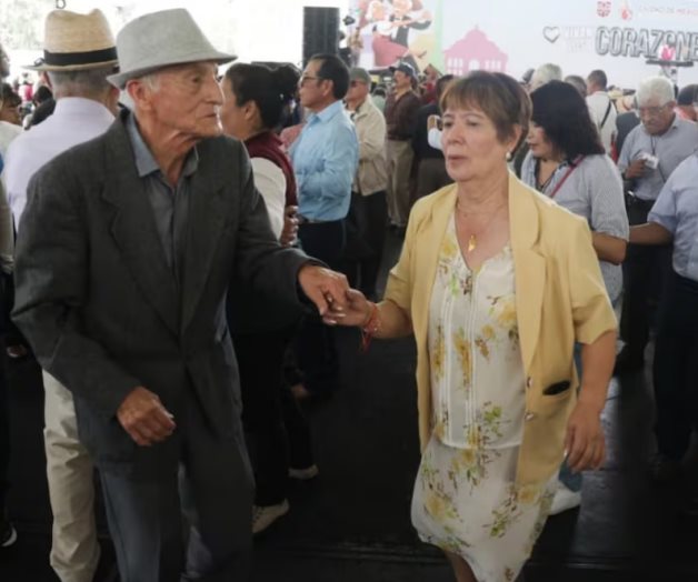 Gobierno de CDMX celebra Día del Abuelo con concierto para la tercera edad Gobierno de CDMX celebra Día del Abuelo con concierto para la tercera edad