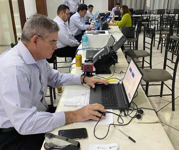 Ofertan créditos para maestros Ofertan créditos para maestros