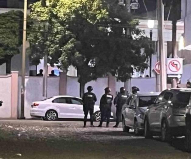 Ataque armado en Culiacán deja tres muertos frente al Hospital Civil Ataque armado en Culiacán deja tres muertos frente al Hospital Civil