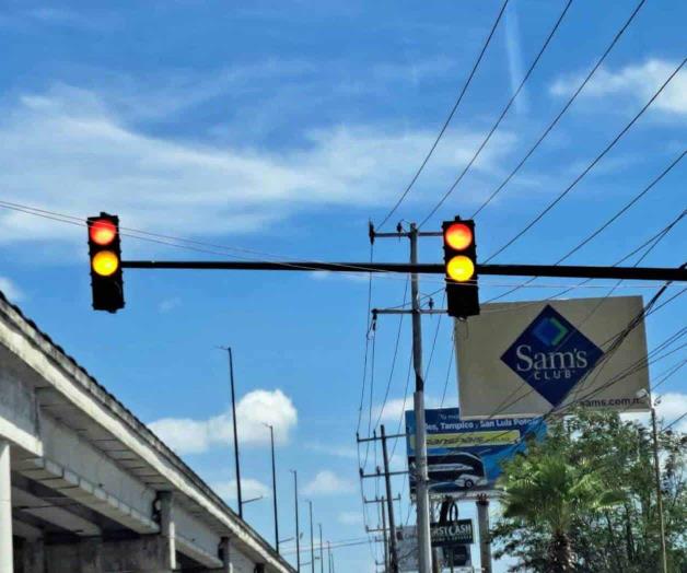 Vuelven a fallar los semáforos Vuelven a fallar los semáforos