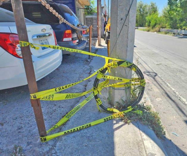 Temen ocurra accidente por  cable de luz tirado en la calle