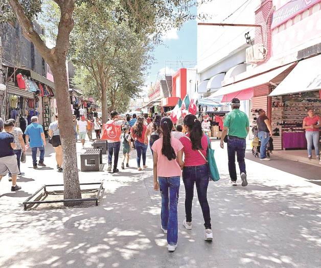 Caótico día en las calles en busca de útiles escolares Caótico día en las calles en busca de útiles escolares