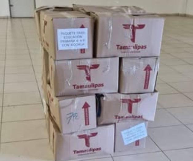 Llegan útiles escolares para la frontera chica Llegan útiles escolares para la frontera chica