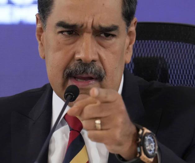Maduro promete declarar una "república en armas" si fuerzas de EEUU en el Caribe atacan a Venezuela Maduro promete declarar una "república en armas" si fuerzas de EEUU en el Caribe atacan a Venezuela