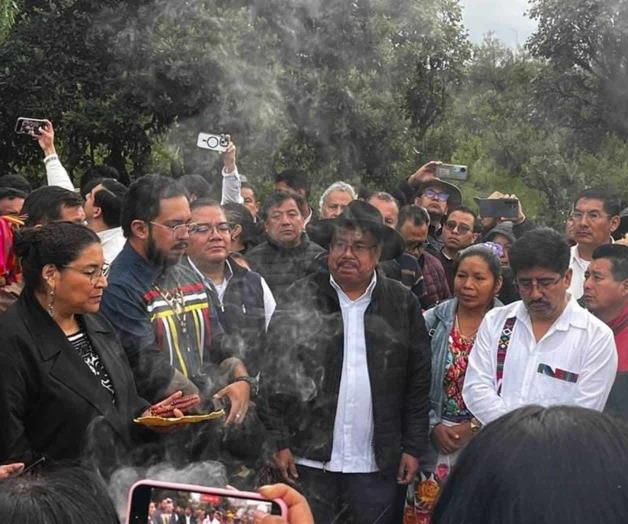 Ceremonia de consagración de bastones en cuicuilco para Ministros de la Corte Ceremonia de consagración de bastones en cuicuilco para Ministros de la Corte