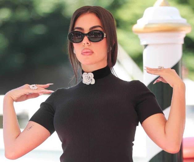 Presume anillo en Venecia Presume anillo en Venecia