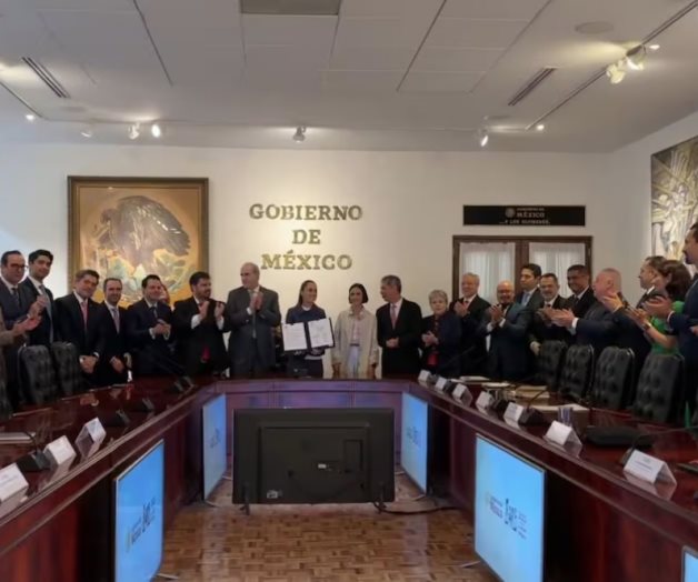 Sheinbaum acuerda con gasolineros mantener precio único de la gasolina Sheinbaum acuerda con gasolineros mantener precio único de la gasolina