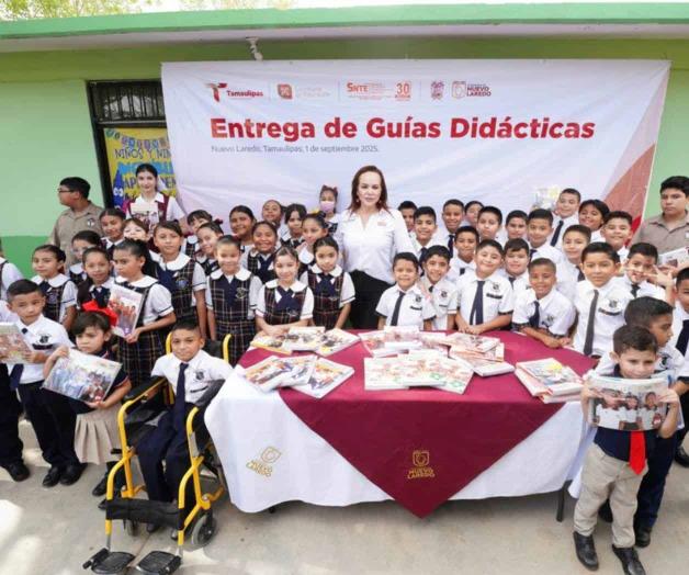 Reconocen maestros apoyo de alcaldesa Reconocen maestros apoyo de alcaldesa