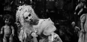 Lady Gaga estrena video The Dead Dance en la Isla de las Muñecas