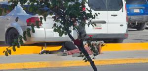 Hombres armados atacan a tripulantes de camioneta