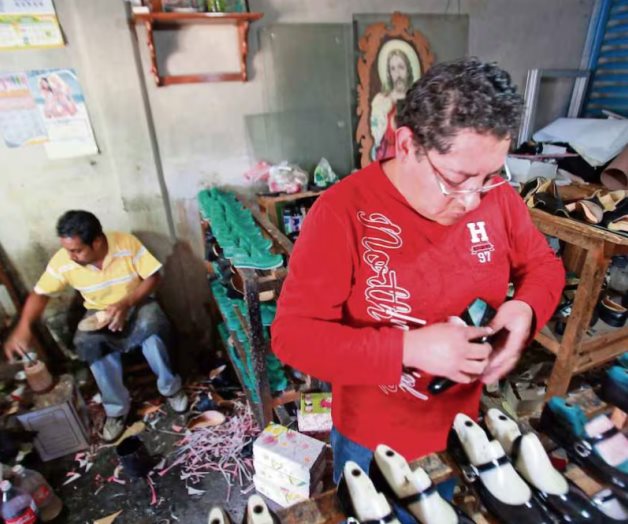 Piden fortalecer aduanas para frenar importación de calzado chino Piden fortalecer aduanas para frenar importación de calzado chino