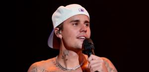Justin Bieber estrenará su nuevo álbum Swag II esta noche