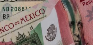 Alza en el precio del dólar frente al peso mexicano