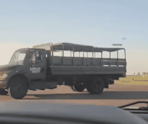 Captan a camiones de Sedena en Texas