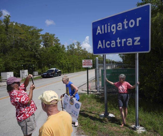 Panel de jueces suspende orden de cerrar ´Alcatraz´ Panel de jueces suspende orden de cerrar ´Alcatraz´