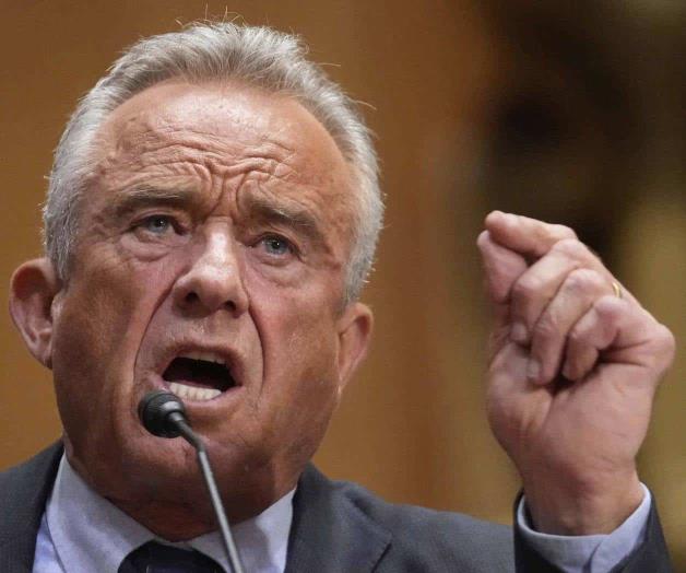 Defiende Kennedy postura sobre vacunas COVID-19 Defiende Kennedy postura sobre vacunas COVID-19