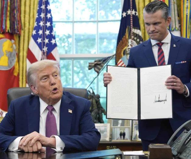 Trump firma decreto para renombrar el Departamento de Defensa como Departamento de Guerra Trump firma decreto para renombrar el Departamento de Defensa como Departamento de Guerra