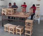 Donan sillas al Senda de Vida
