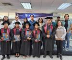 Gradúan 7 adultos en primaria y secundaria