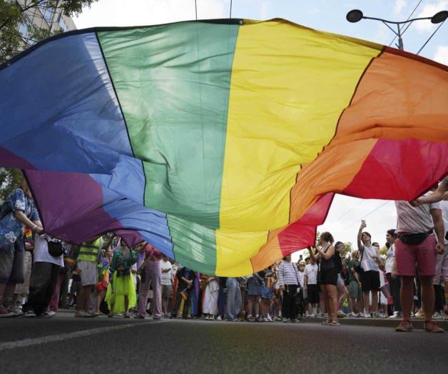 Marcha del orgullo LGBTQ+ en Serbia condena la violencia policial contra manifestantes Marcha del orgullo LGBTQ+ en Serbia condena la violencia policial contra manifestantes