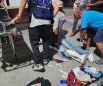 Motociclistas heridos en fuerte accidente