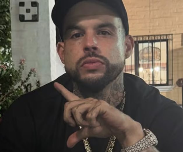 Polémica por foto de Emiliano Aguilar con arma: críticas y explicaciones Polémica por foto de Emiliano Aguilar con arma: críticas y explicaciones