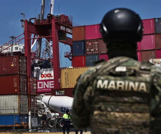 Suspenden orden de aprehensión contra vicealmirante Fernando Farías Suspenden orden de aprehensión contra vicealmirante Fernando Farías