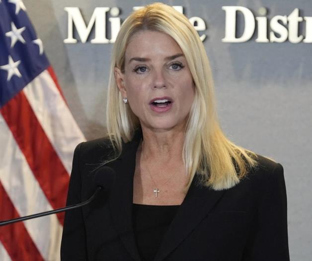 Agentes federales de EEUU incautan miles de vapeadores ilegales de China en operativo nacional Agentes federales de EEUU incautan miles de vapeadores ilegales de China en operativo nacional