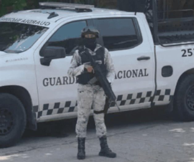 Detienen a hombre con armas en Aduana de Nuevo Laredo Detienen a hombre con armas en Aduana de Nuevo Laredo