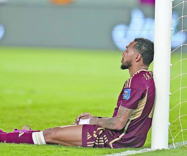 Interviene Maduro en el futbol venezolano Interviene Maduro en el futbol venezolano