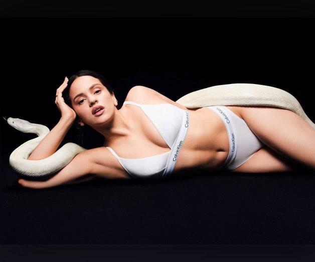 Luce muy sensual Luce muy sensual