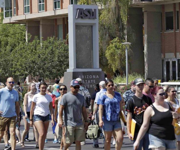 Trump recorta fondos para minorías en universidades