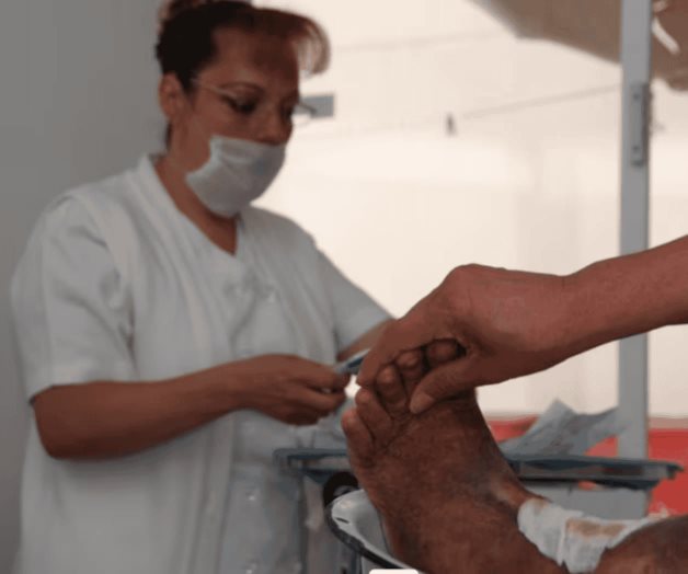 IMSS-Bienestar implementa medicamento de Cuba para pie diabético