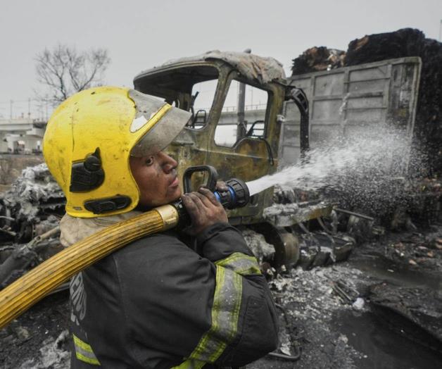 Investigan explosión de camión de gas en la Ciudad de México. Gobierno fortalecerá seguridad Investigan explosión de camión de gas en la Ciudad de México. Gobierno fortalecerá seguridad