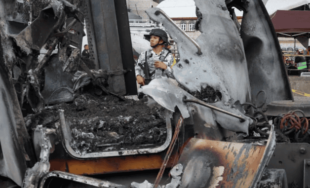 Capta C5 volcadura y explosión de la pipa Capta C5 volcadura y explosión de la pipa