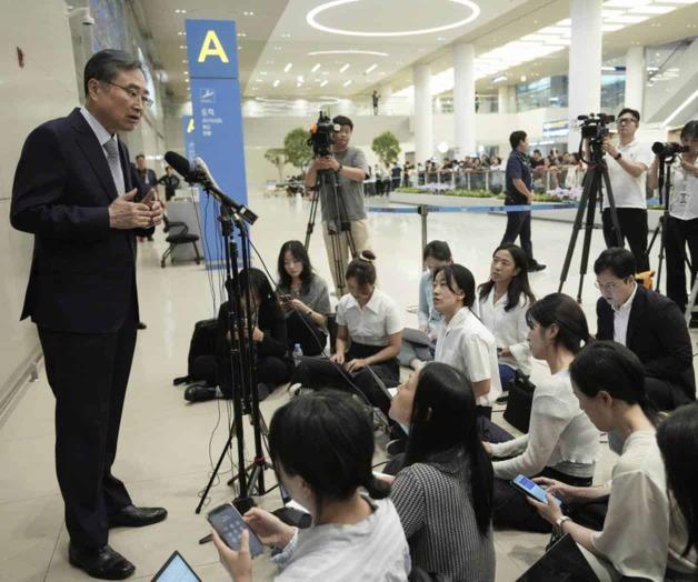 Vuelven a casa trabajadores surcoreanos de Hyundai tras permanecer detenidos en EEUU Vuelven a casa trabajadores surcoreanos de Hyundai tras permanecer detenidos en EEUU