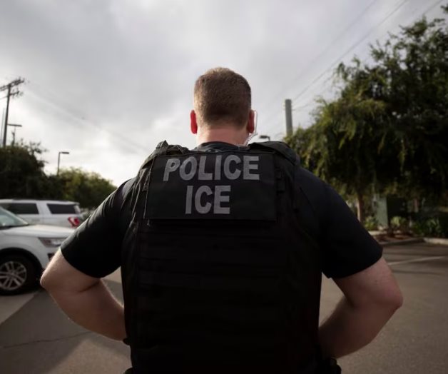 Líderes hispanos condenan al ICE por incidentes violentos en Chicago Líderes hispanos condenan al ICE por incidentes violentos en Chicago