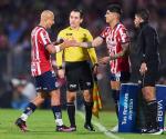 Chicharito y Pulido: Baja efectividad en la delantera de Chivas