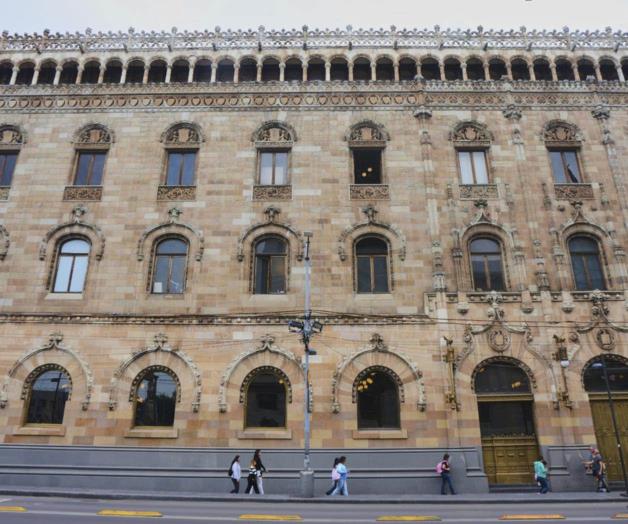 México reanuda el servicio de correos a EEUU tras dos semanas de suspensión, pero solo para cartas México reanuda el servicio de correos a EEUU tras dos semanas de suspensión, pero solo para cartas