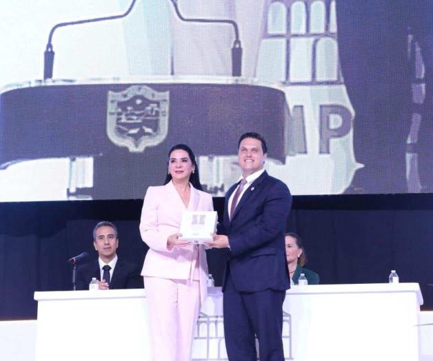 Atestigua informes de presidentes municipales Atestigua informes de presidentes municipales
