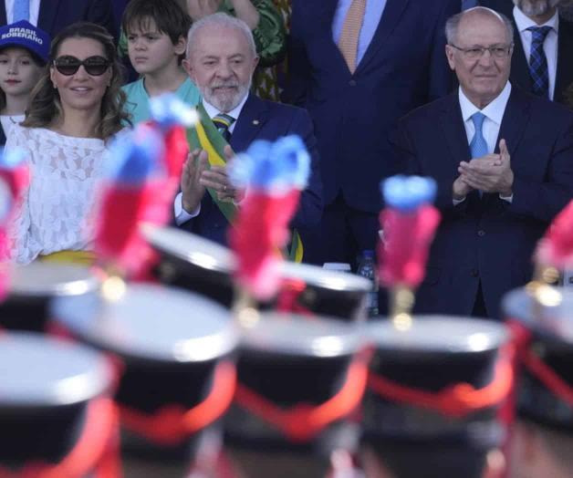 Brasil: Lula arremete contra aranceles y dice a Trump que la democracia del país no está en juego Brasil: Lula arremete contra aranceles y dice a Trump que la democracia del país no está en juego