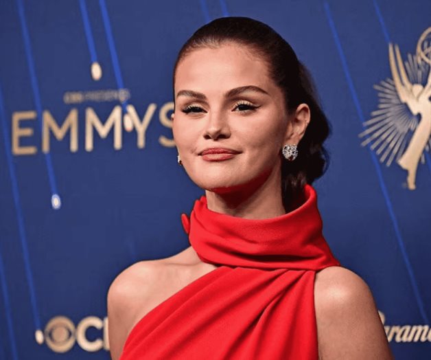 Selena Gomez impacta con su elegancia en los Premios Emmy