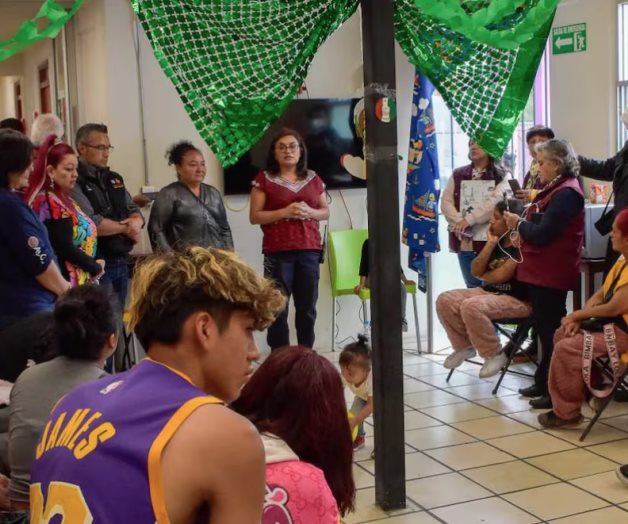 Alcaldesa de Iztapalapa evacua viviendas tras aumento de socavón Alcaldesa de Iztapalapa evacua viviendas tras aumento de socavón