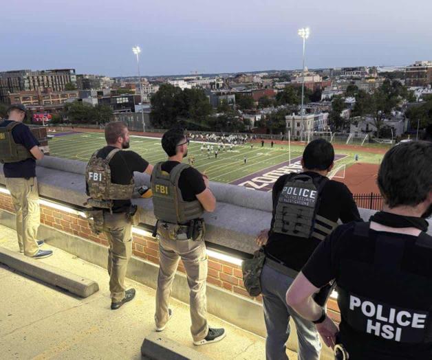 Trump amenaza con federalizar nuevamente la policía de Washington, D.C. por inmigración Trump amenaza con federalizar nuevamente la policía de Washington, D.C. por inmigración