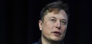 Tesla sube luego de que Elon Musk compró más de 2,5 millones de acciones por $1.000 millones