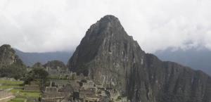 Fundación que promovió a Machu Picchu como maravilla pide a Perú resolver problemas de gestión