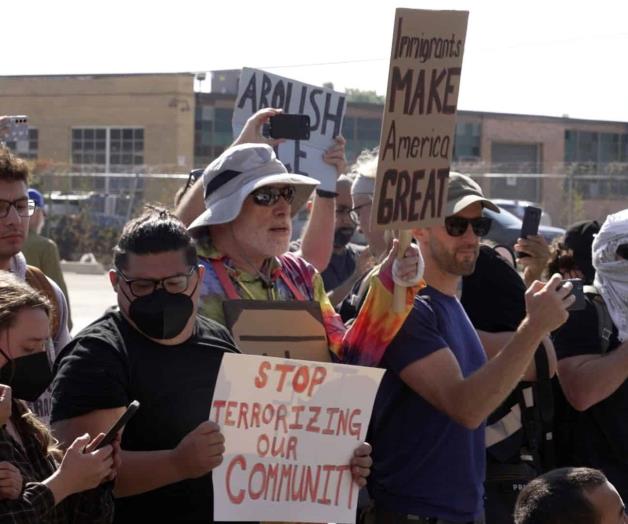 Denuncian activistas aumento de agentes de inmigración en Chicago Denuncian activistas aumento de agentes de inmigración en Chicago