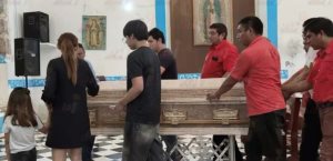 Emotiva sepultura de víctimas del accidente en carretera Mérida-Campeche